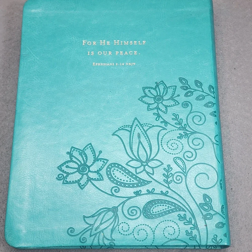 Sarah Young‎ Jesus Calling Devotional Teal Faux Leather Floral Embossed Unisex